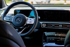 mercedes-benz-eqc-2020-05
