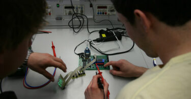 elektroniker-elektriker-ausbildung-pruefung