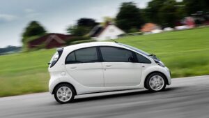 Peugeot iOn und Citroen C-Zero erhalten Update