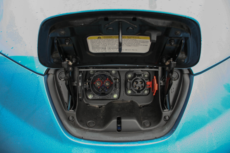 nissan-leaf-anschluss-chademo