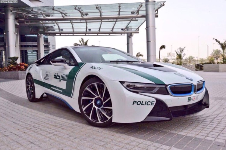 dubai-police-bmw-i8-polizeiauto