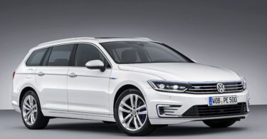 vw-passat-gte-hybrid-genf-03