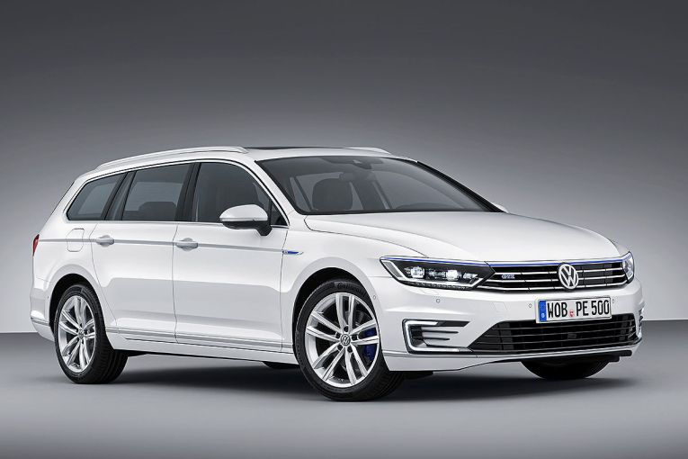 vw-passat-gte-hybrid-genf-03