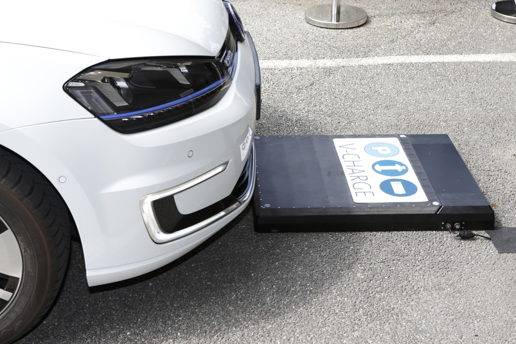 vw-e-golf-v-charge-induktion vw-e-golf-v-charge-induktion