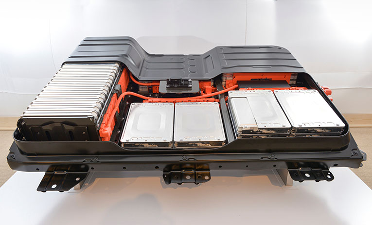 Nissan leaf on sale battery extender