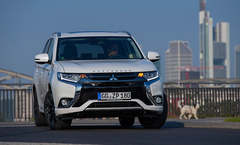 mitsubishi-outlander-phev-2015 mitsubishi-outlander-phev-2015