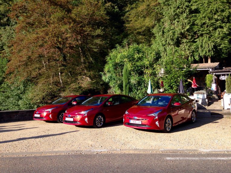 toyota-prius-hybrid-2016-paris-4