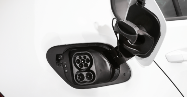 volkswagen-e-golf-2017-fv-elektroauto-css