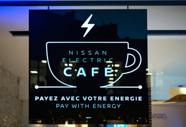 nissan-electric-cafe-essen-schild