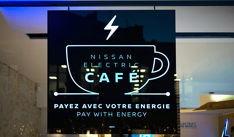 nissan-electric-cafe-essen-schild