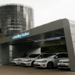 Dem VW e-Golf auf der Spur – Besuch der Gläsernen Manufaktur
