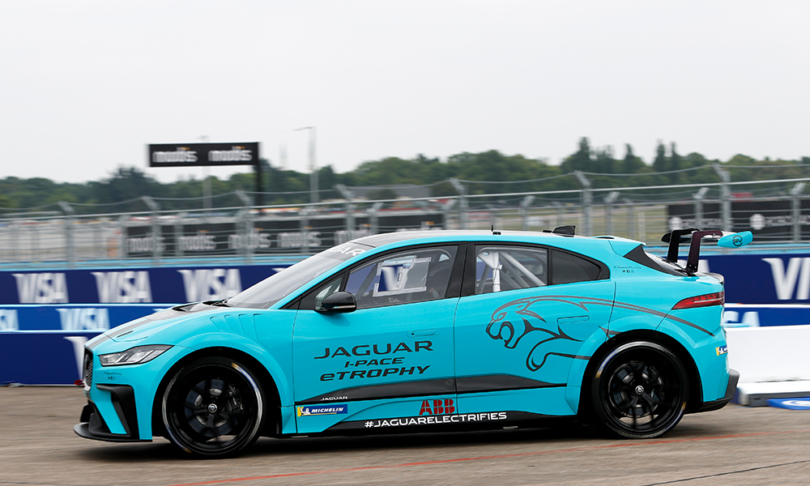 jaguar-i-pace-etrophy-formel-e-season-4-berlin-2018-01