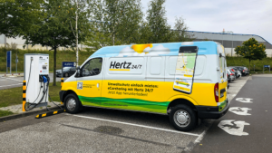 E-Transporter Maxus EV80 von Hertz bei Ikea mieten