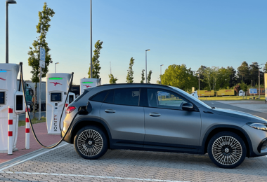 mercedes benz eqa ionity save min