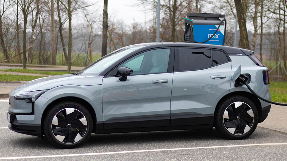 volvo ex30 ladekurve 2024 01